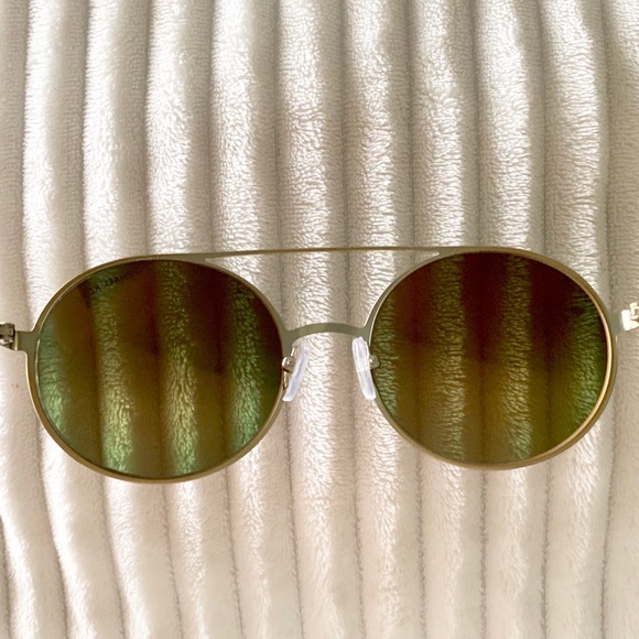 New Michael Kors Sunglasses - Picture 5 of 8